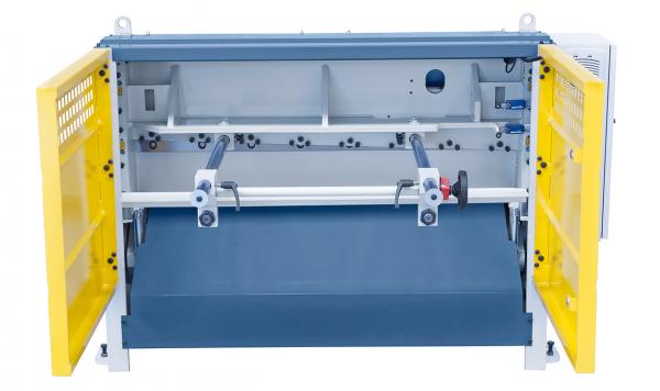 Bernardo MTA 1560 x 3 Motorised guillotine plate shear